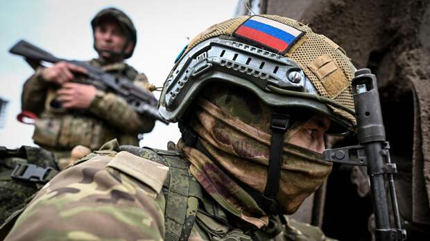 ВС России уничтожили дрифтующих на джипе боевиков ВСУ под Красноармейском