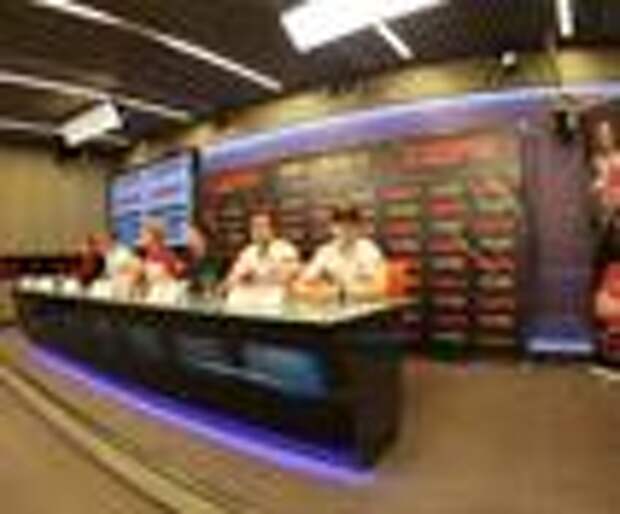 Команда Yakhnich Motorsport представила планы на гоночный сезон 2013