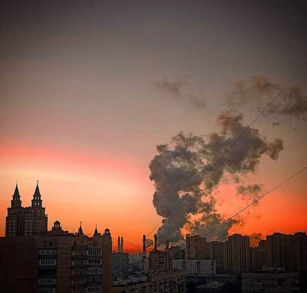Фото дня: сказочный рассвет в Щукине