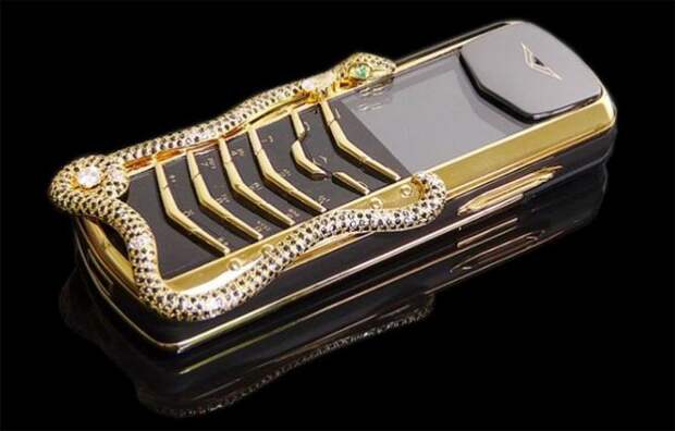 Vertu Signature Cobra