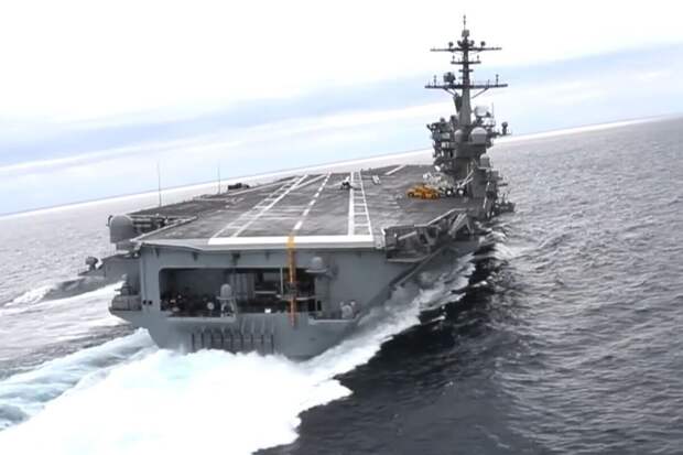 «Цель — „Авраам Линкольн“: Иран атаковал авианосец США баллистическими ракетами
