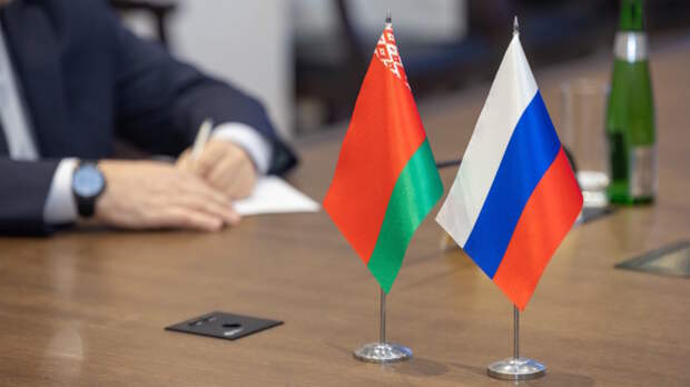 Белоруссия и Россия договорились сформировать программу авиастроения до 2035 года