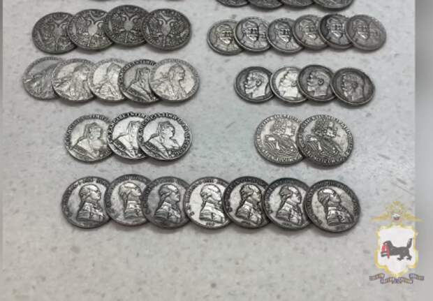 Мошенник-гастролер продавал иркутянам сувенирные монеты под видом царских