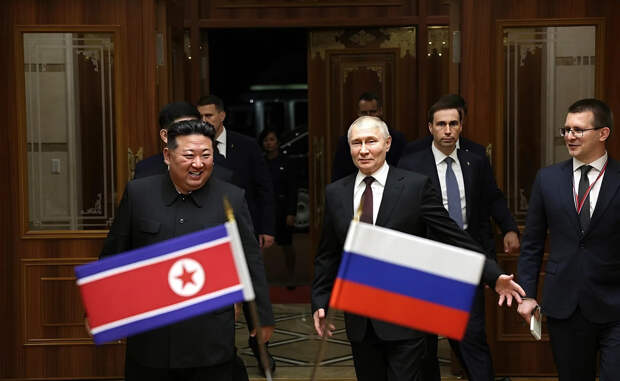 Президент России на прошлой неделе посетил две азиатские страны –  Северную Корею и Вьетнам.