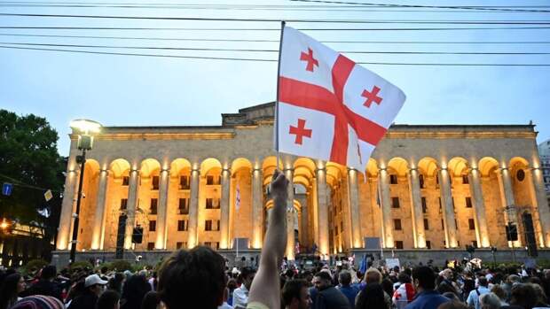 Заявление, данное премьер-министром Грузии Ираклием Кобахидзе недавно, о возможном присоединении Абхазии и Южной Осетии к стране к 2030 году, вызвало оживленные реакции в России.-6