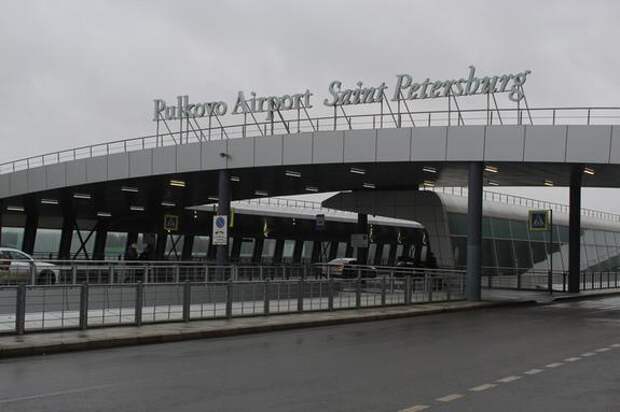 Почти 100 пассажиров самолета Пхукет-Петербург не дождались своих чемоданов