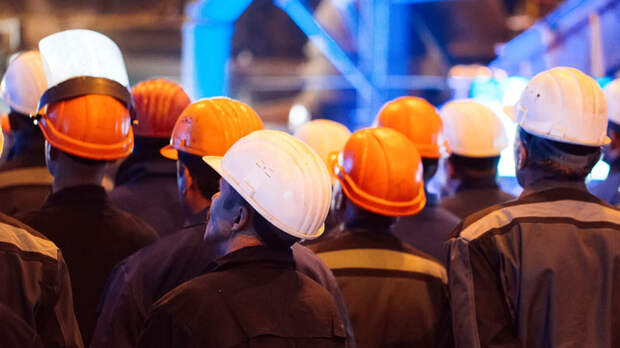 Кадровый дефицит в промышленности России сократится до конца года, считают в Минпромторге