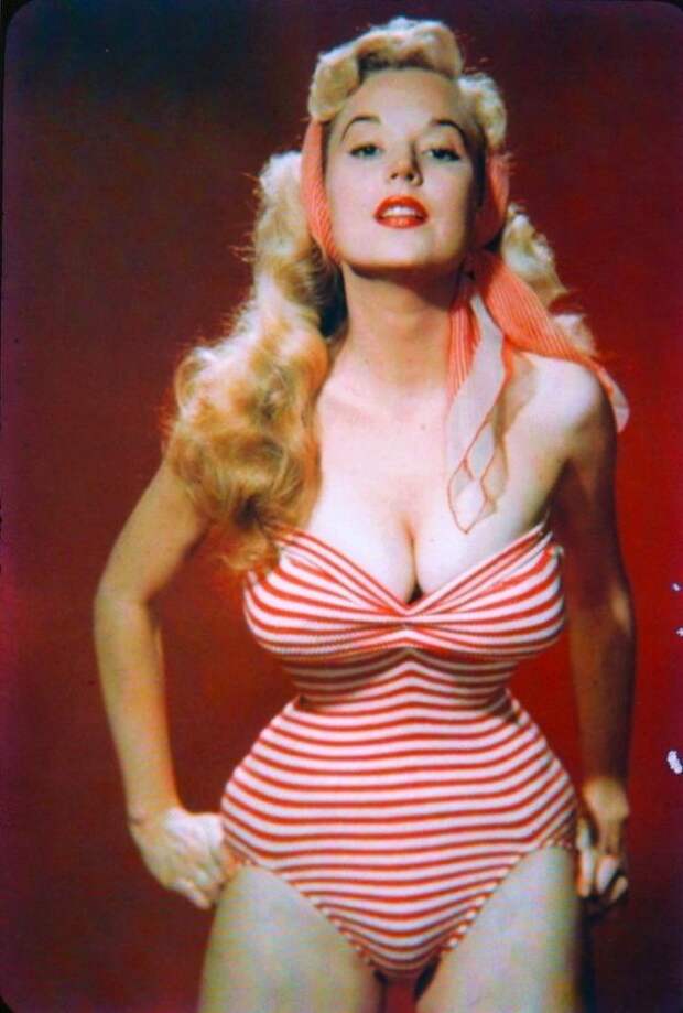 The 1950s Coolest Bikini Beauties (5).jpg