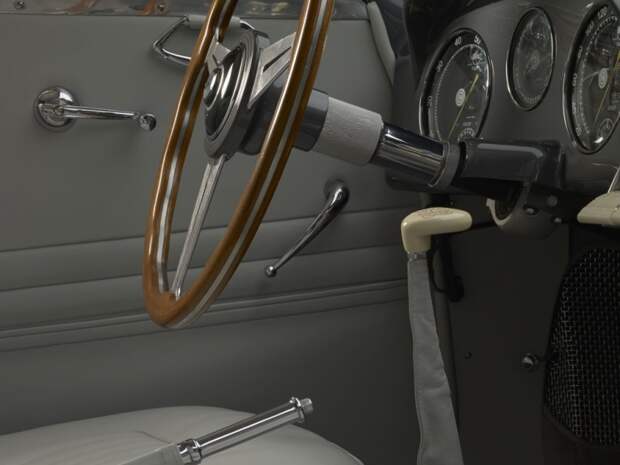 sportivnoe-kupe-pegaso-z-102 (15)