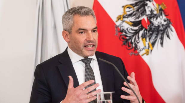 Канцлер Австрии Карл Нехаммер поддерживает общеевропейский лимит на безудержно растущие цены на электроэнергию. Об...