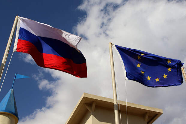 Евродепутат назвал неформальные контакты единственным каналом общения с РФ