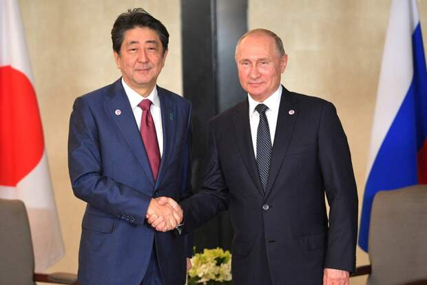 Синдзо Абэ и Владимир Путин. Фото: www.globallookpress.com