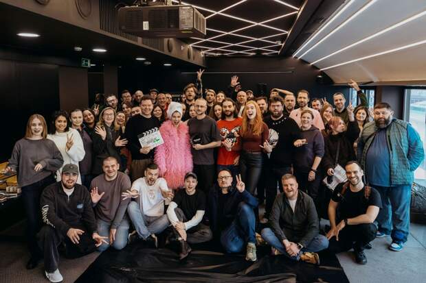 Алена Долголенко, Юлия Пересильд и Сергей Безруков сыграют в «Фурии»