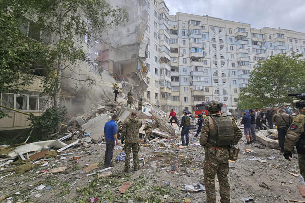 Число пострадавших при обрушении дома в Белгороде выросло до 18