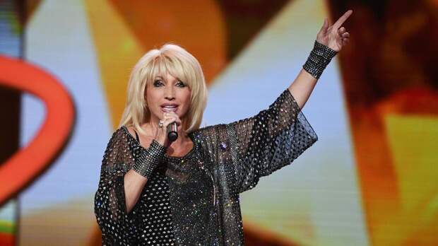 «Поклонись ей в ноги!»: автора хита Аллегровой унизили