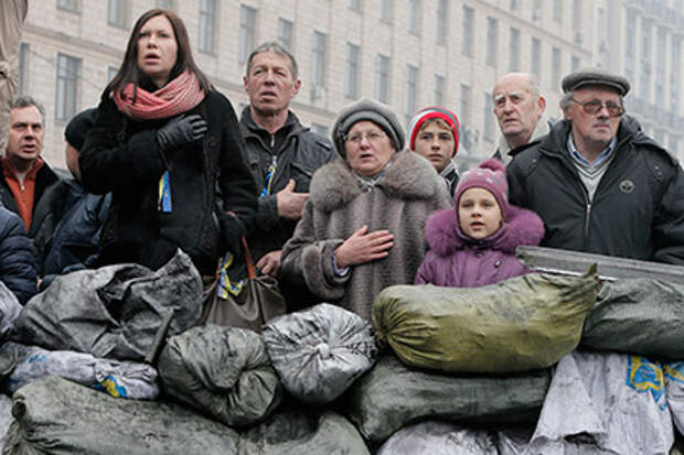 Жители Киева во время беспорядков