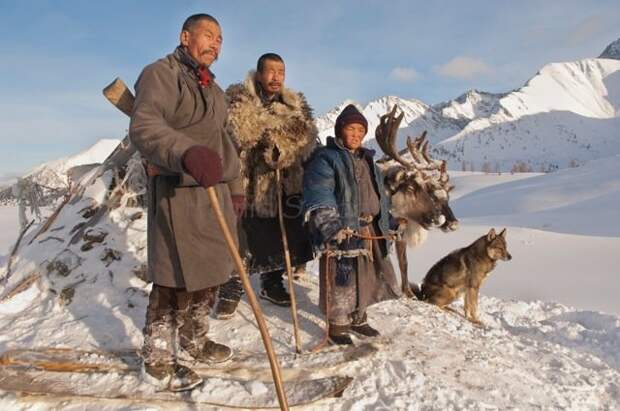 Племя еще и поддерживает духовную связь с орлами, медведями и волками быт, кочевник, культура, монголия, народ, племя, фотомир, цаатаны