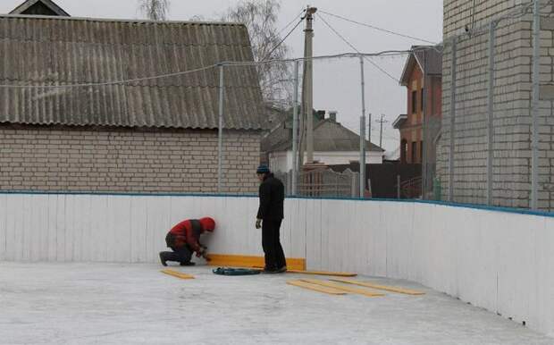 хоккейная площадка