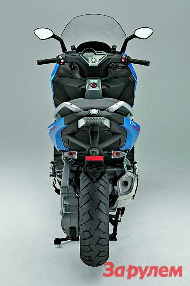 007_moto_0112_026