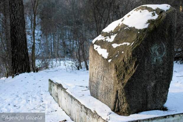 z15326458Q,Tak-pomnik-pamieci-Pawla-Diernowa-wyglada-teraz.jpg z15326458Q,Tak-pomnik-pamieci-Pawla-Diernowa-wyglada-teraz.jpg