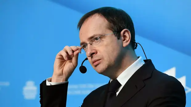 Мединский прокомментировал слова Кравчука о встрече Гитлера и Сталина