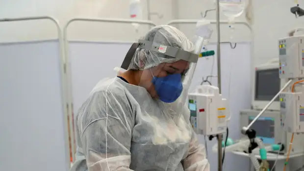 В Бразилии за сутки зафиксировали почти 80 тысяч случаев коронавируса