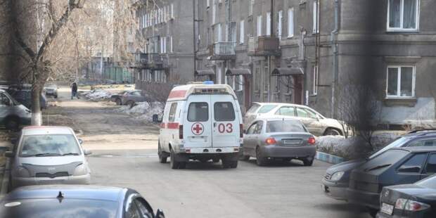 Саратовских врачей обязали сообщать полицейским о лишенных девственности школьницах
