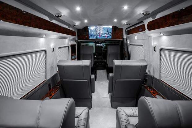 Пуленепробиваемый Mercedes Sprinter от компании Lexani Motorcars