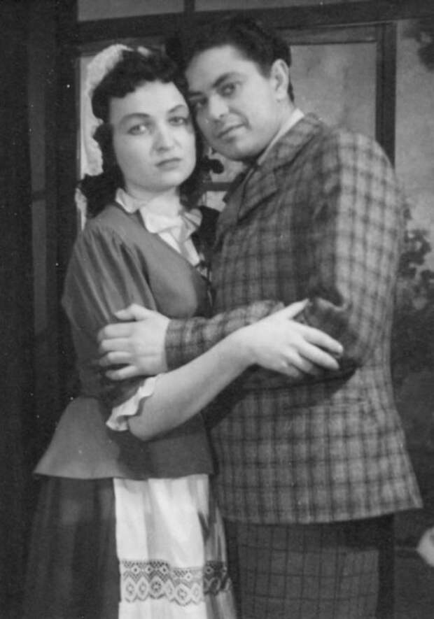 Донатас Банионис, спектакль "Наследник Рабурдена", 1953. / Фото: www.kino-teatr.net Донатас Банионис, спектакль "Наследник Рабурдена", 1953. / Фото: www.kino-teatr.net