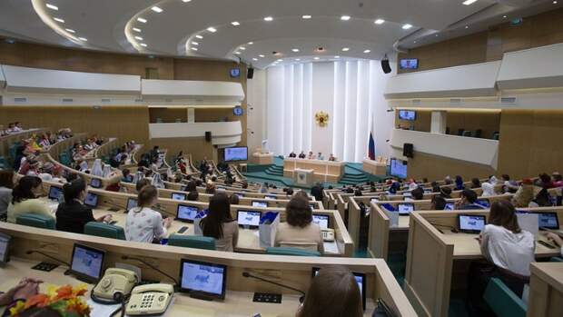 Совфед России принял закон о пенсионной реформе