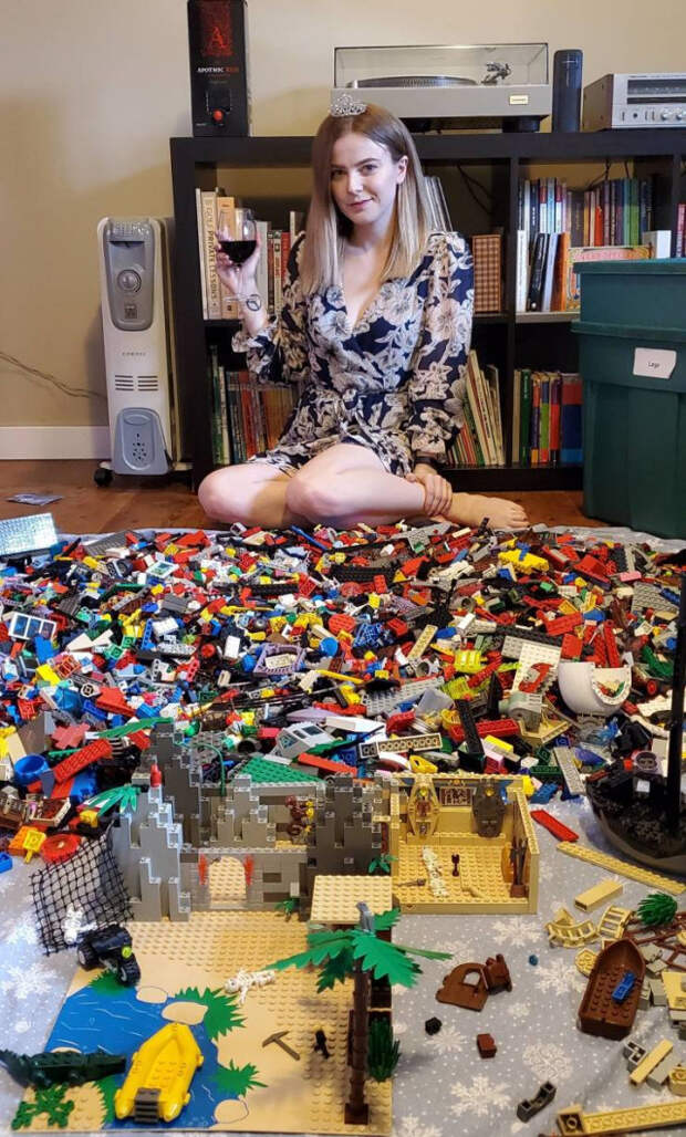Чем на карантине занимаются люди, у которых есть LEGO
