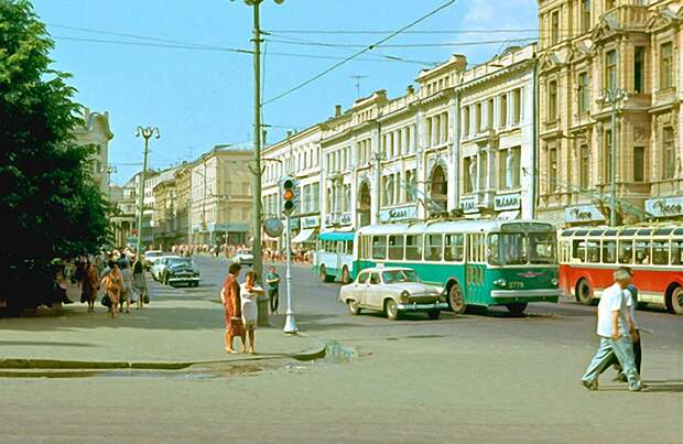 220 О нашем детстве – поколению 1972 82 посвящается