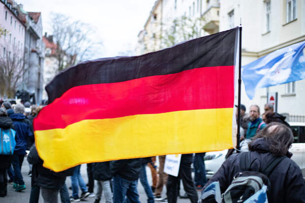 Германия снова расколется надвое? Немецкий слив перевернул шахматную доску