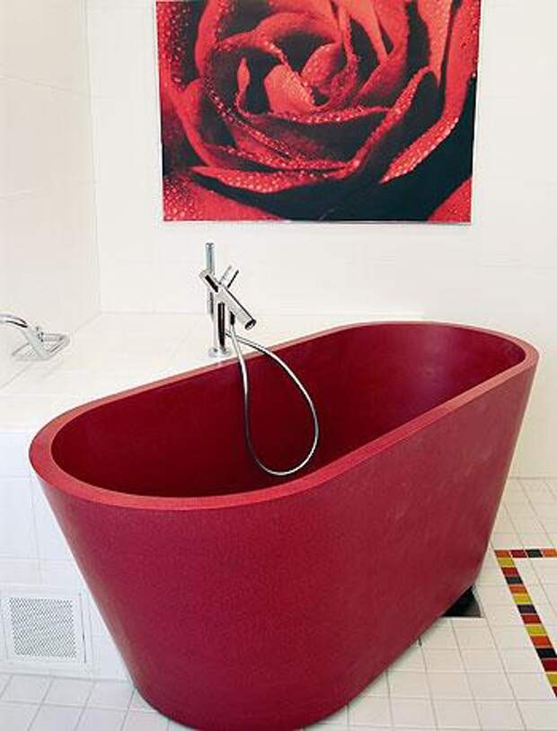 красный цвет в дизайне ванной комнаты, bathroom in red, red bathroom, красная ванная, фото красной ванной комнаты