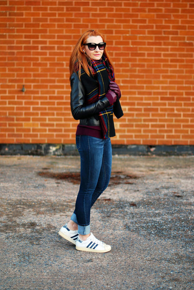 Autumn style: Dark tartan scarf and black biker jacket