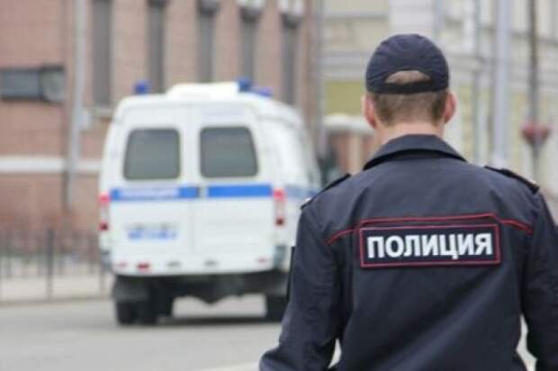 Как севастопольские полицейские помогли пожилой иностранке получить гражданство России