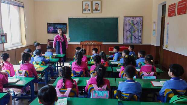 Козлов: русский язык стал обязательным в КНДР, начиная с 4-го класса