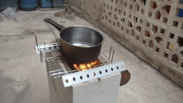 Бюджетная печь всего из 4 шлакоблоков. Неожиданно простое и практичное решение