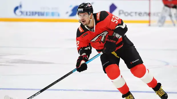 СМИ: «Авангард» может обменять Широкова на хоккеиста «Спартака» Хохлачёва