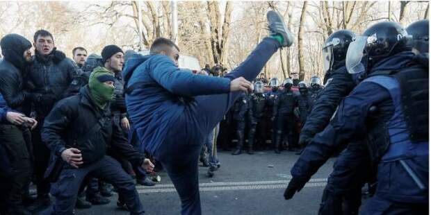 "Земельный майдан?" Протесты и беспорядки в Киеве.