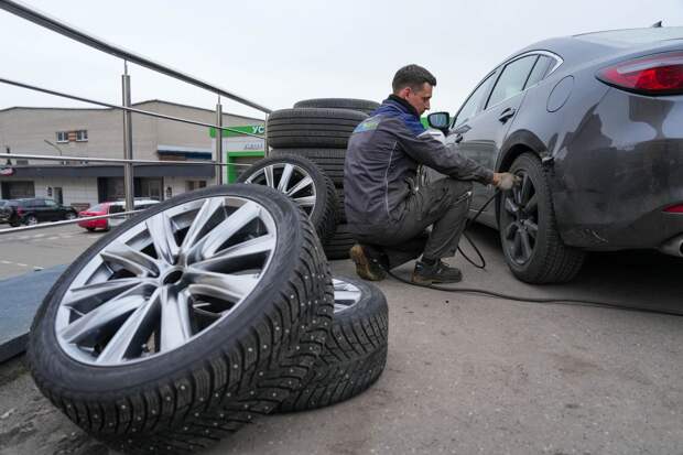 Эксперт Кисенков: шины нужно менять при среднесуточной температуре +5 градусов