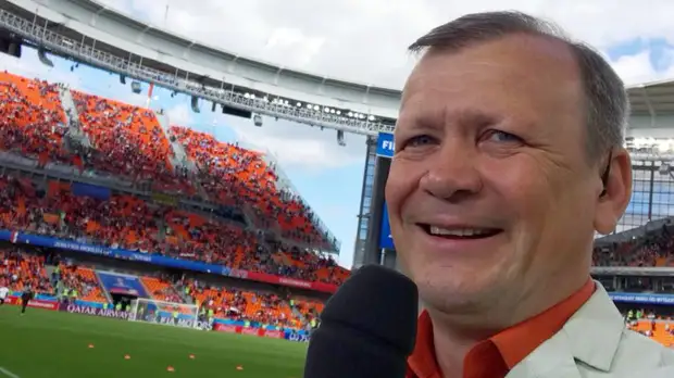 «Не заслуживал профессионального наказания»: что известно о возможном отстранении Шмурнова от эфира на «Матч ТВ»