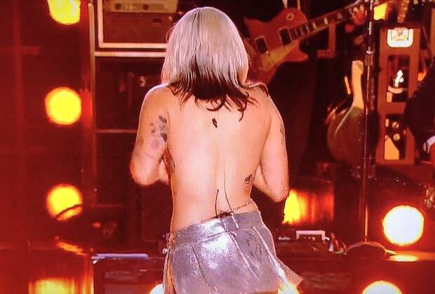 Miley Cyrus Has Wardrobe Malfunction, Nip Slip During NBC's NYE Specia...