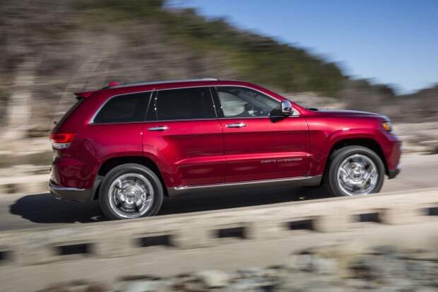 Jeep Grand Cherokee немного освежился к 2015 Jeep Grand Cherokee немного освежился к 2015