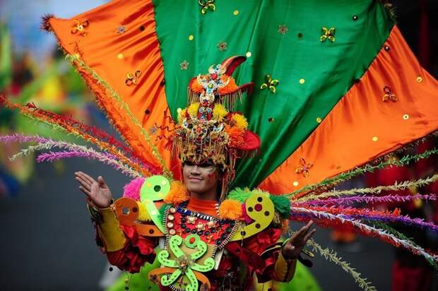 Необычный карнавал в индонезийском Джембере (27)