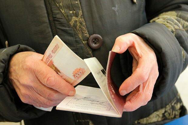 Полиция в Москве накрыла оборудованное в квартире казино для пенсионеров