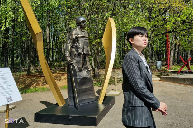 Китаянка победила во Всероссийском конкурсе патриотической скульптуры "Наши герои"