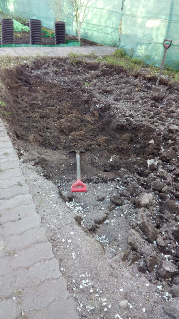 Строим круглогодичный бассейн на даче - часть 1.