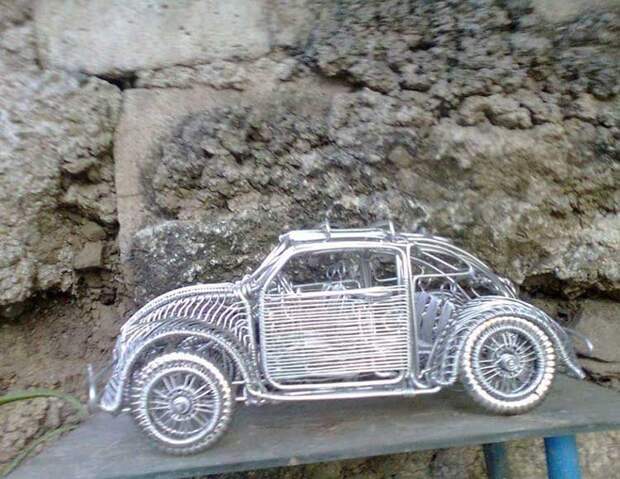 Скульптуры автомобилей из проволоки филиппинского самоучки