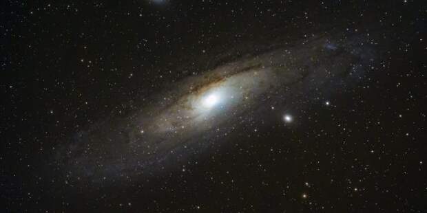 «Неудавшаяся» галактика в объективе «Хаббла»